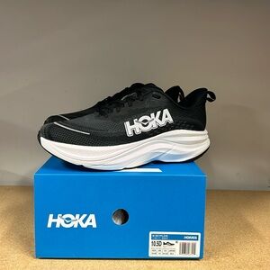Hoka Skyflow